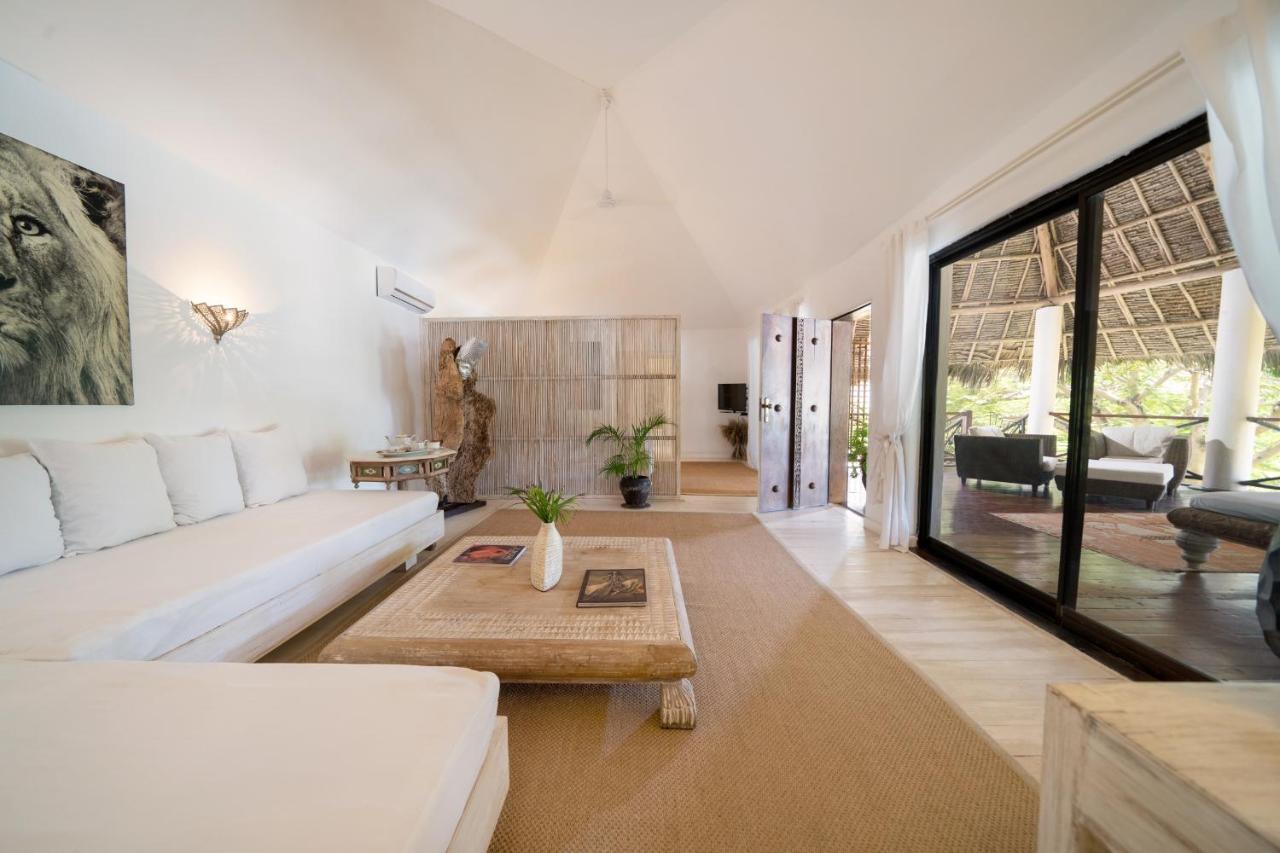 Hotel Lion In The Sun Boutique &