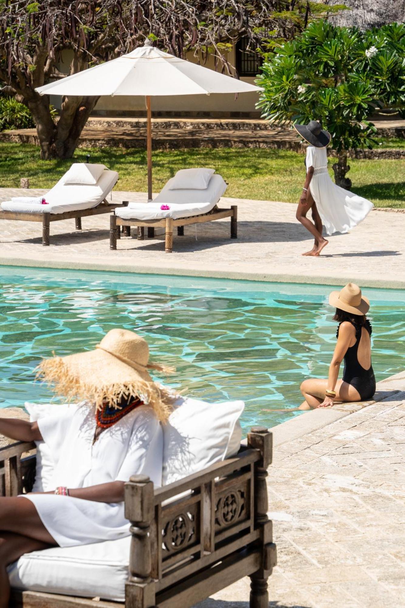 Lion In The Sun Boutique & 5*